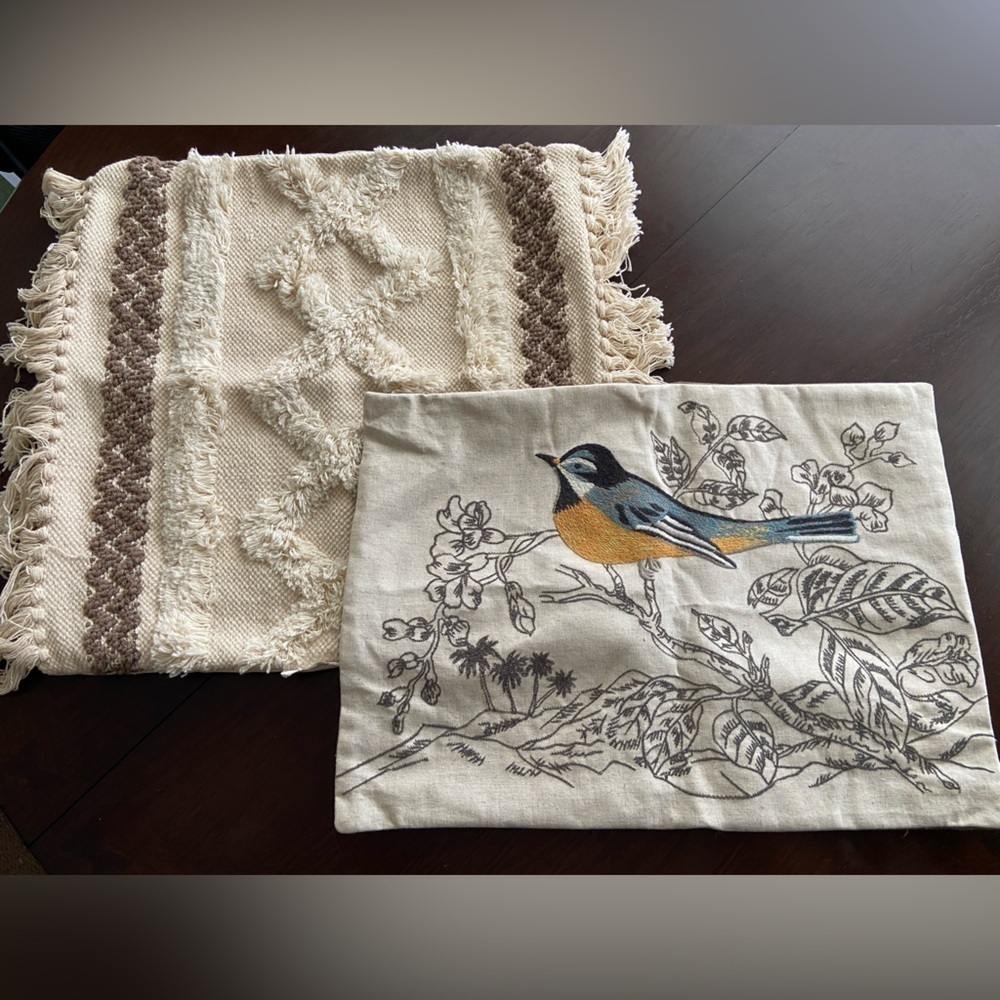 🖤 Set of 2 Decorative Pillow Covers Pier 1 Embroidered Bird & Neutral Tufted